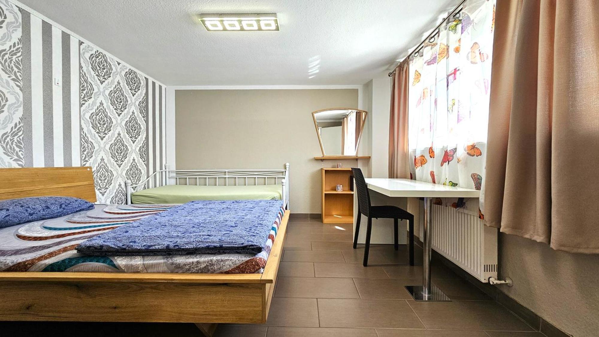 Gruendauer Monteurwohnung/Studentenwohnung Eksteriør billede