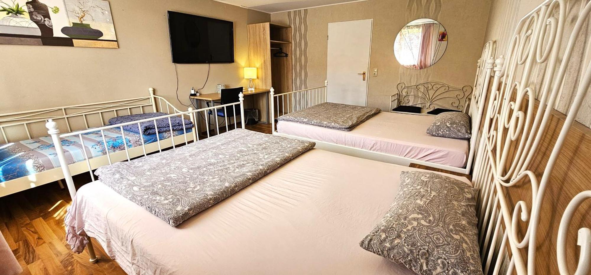 Gruendauer Monteurwohnung/Studentenwohnung Eksteriør billede